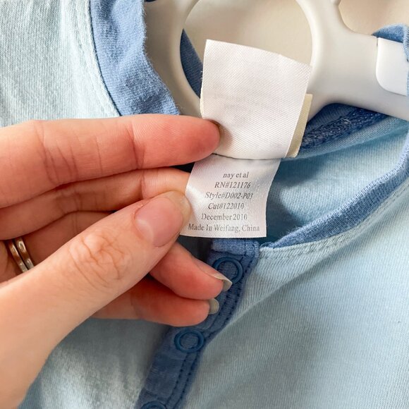 Disney It's A Small World Onesie Set 6 Month - Picture 10 of 10